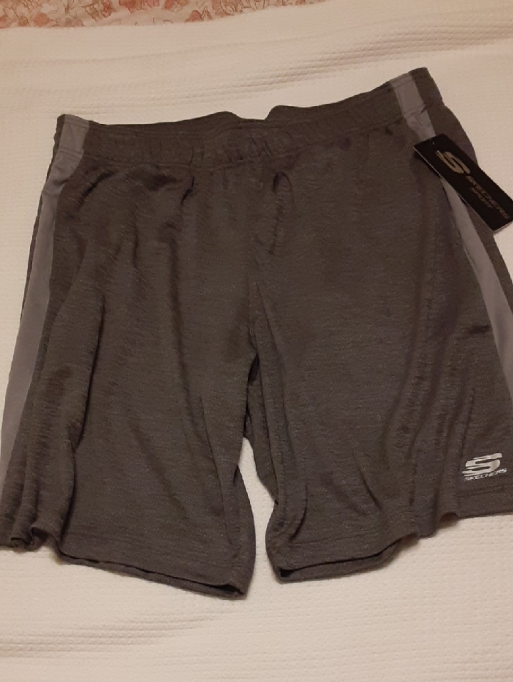 Skechers Men's Charcoal Gray Athletic Shorts with Light Gray Panels